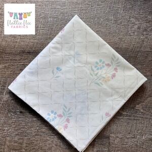 Vintage King size pillowcase in cottage core floral‎